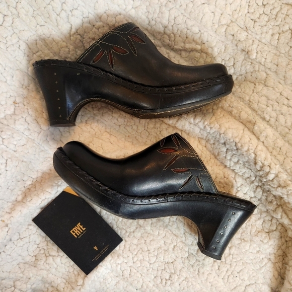 Frye Shoes - Frye women's leather  clogs, size 9